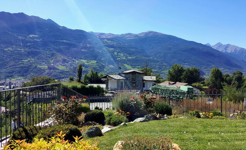 Appartamento Fleur Des Neiges Αόστα Δωμάτιο φωτογραφία